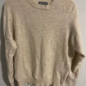 Lord amd Taylor Classic Oatmeal Round Neck Sweater
